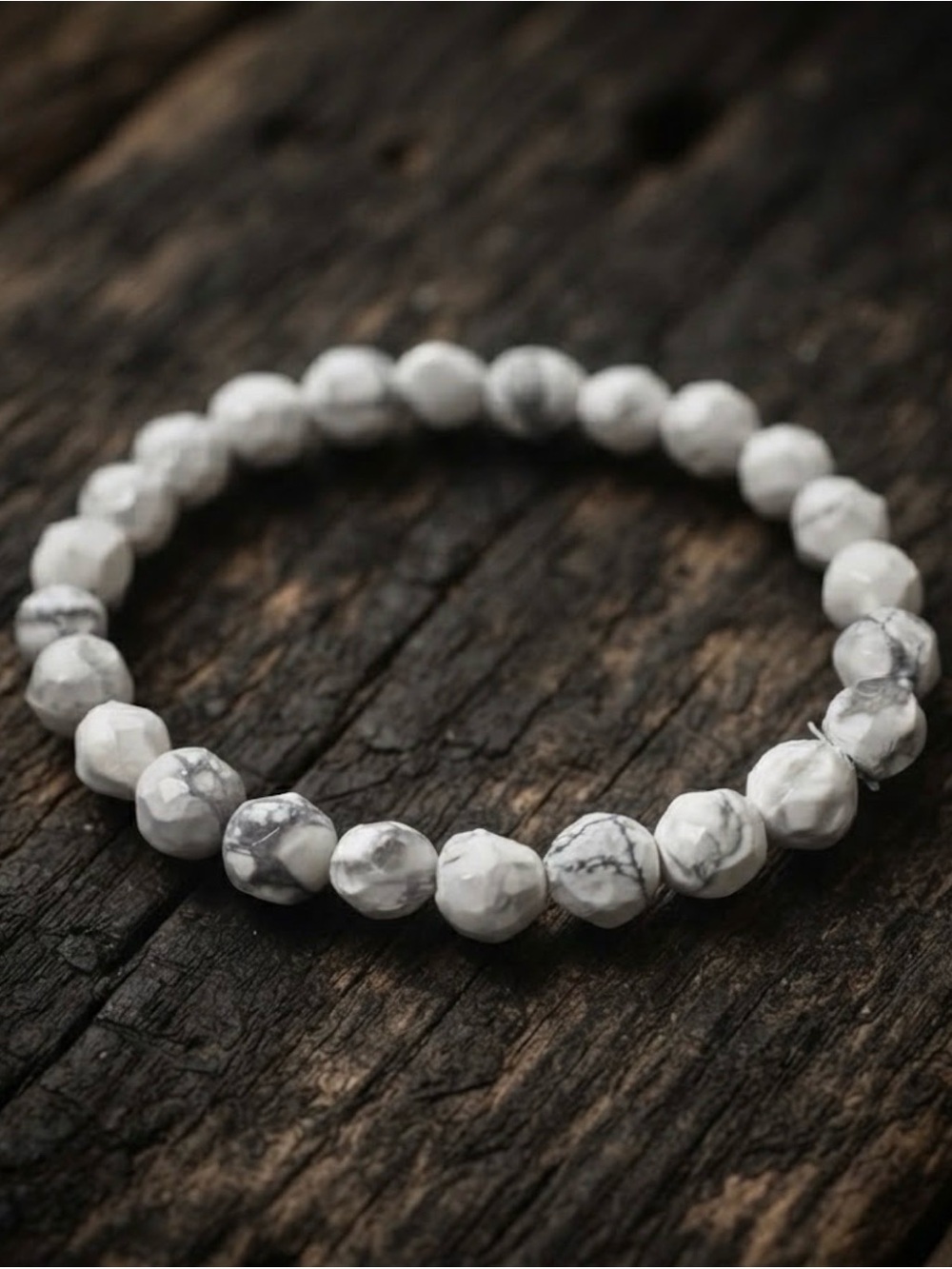 Howlite Beaded Stretch Bracelet - White Gray